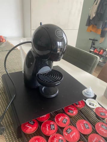 Mini Dolce Gusto met koffielade en koffiecups