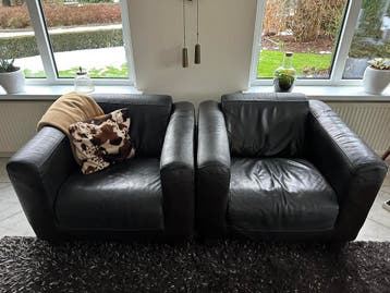 Fauteuils 2x bruin leer zit H44 x zit D57 x zit B60 GRATIS