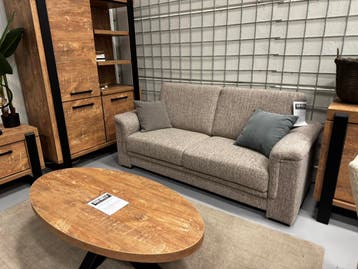 Showroommodel 2.5 en 3 zits bank nu samen € 1595.-