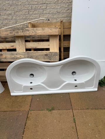 Gratis dubbele keramische wastafel 120x52 cm