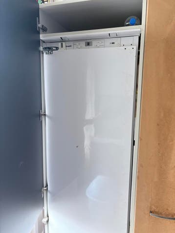 Gratis Bauknecht inbouw koelkast 55x180 cm met vriesvak