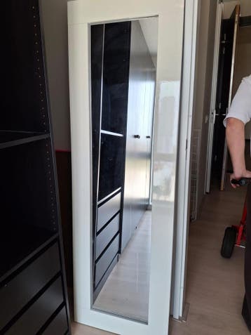 Witte passpiegel - Gratis - MA 6 Apr ‘s avonds ophalen