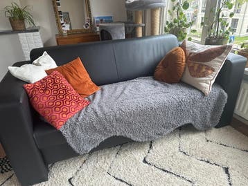 Zwart lederen bank gratis, 10 euro toe!