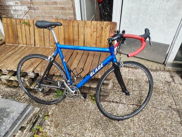 Gratis op te halen oude wielrenfiets