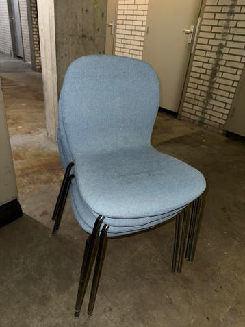 Blauwe stoelen IKEA