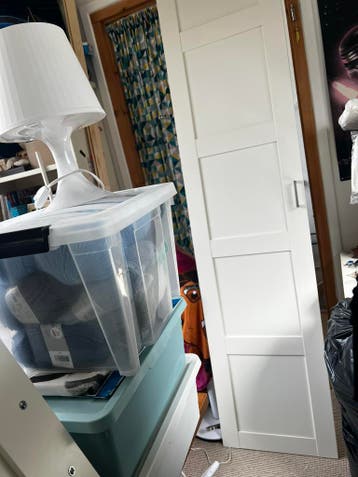 Gratis: 4 nette witte deuren voor Ikea pax-kast (50x236)