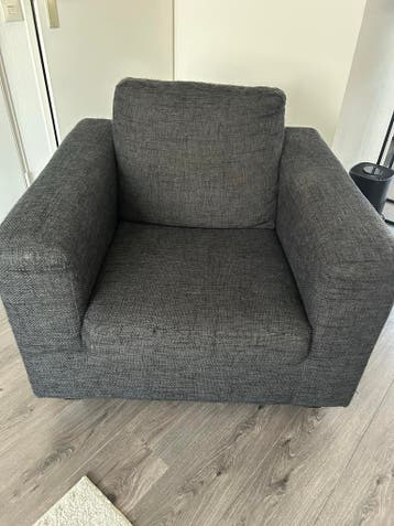 Comfortabele donkergrijze fauteuil