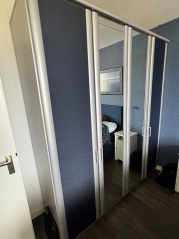 Kleding kast slaapkamer