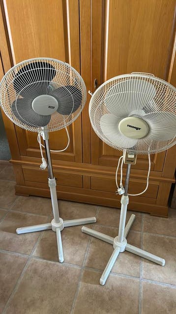 Ventilator op voet 2 stuks (gratis)
