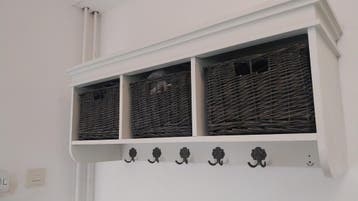 Kapstok en spiegel brocante GRATIS afhalen.