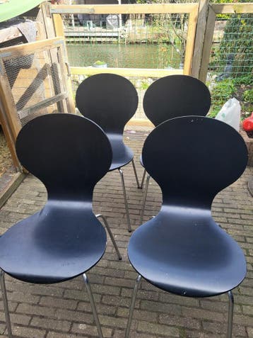 Gratis 4 stoelen