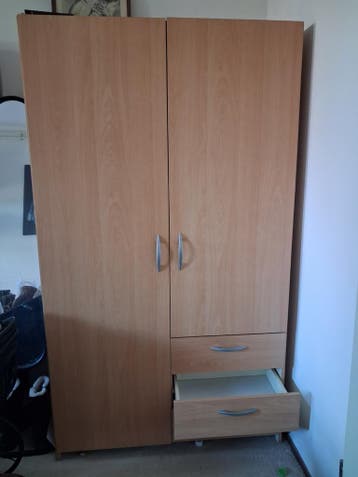 Gratis 2 deurs Hang/Leg Kledingskast