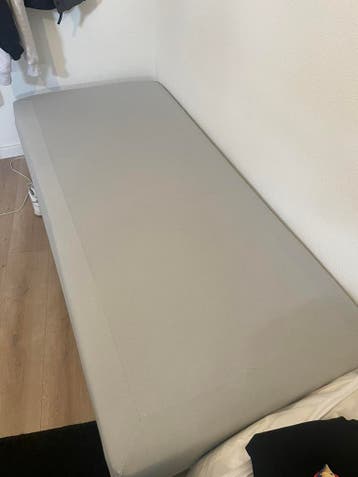 GRATIS Boxspring zonder topper 200x90cm