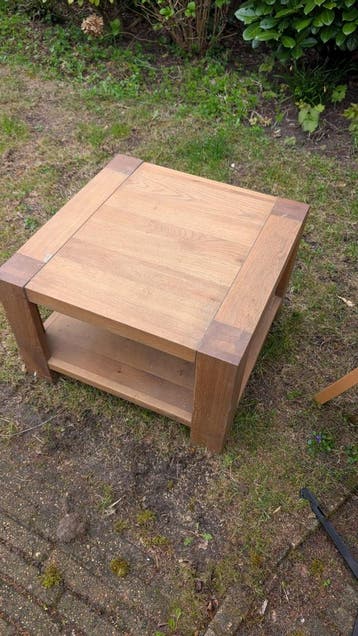 Gratis salontafel van eikenhout