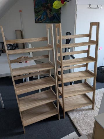 Twee houten rekken - 150x60 cm met variabele diepte