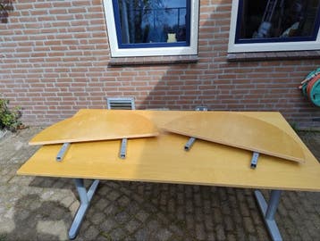 Uitbreidbare eettafel