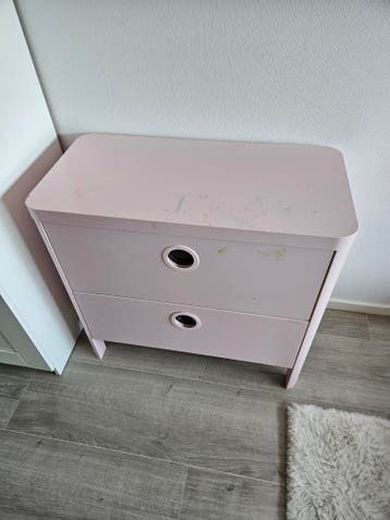 IKEA roze kastje gratis op te halen
