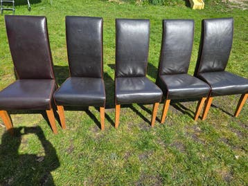 5 leren stoelen