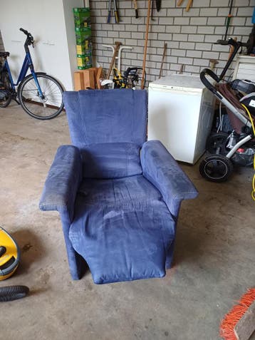 Blauwe relaxstoel - comfortabel en functioneel - Gratis!