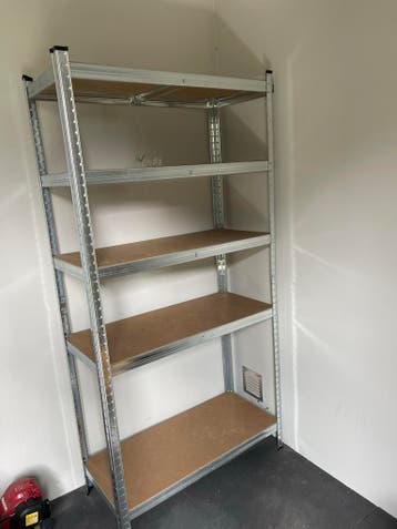 Stellingkast - Gebruikt en gratis af te halen