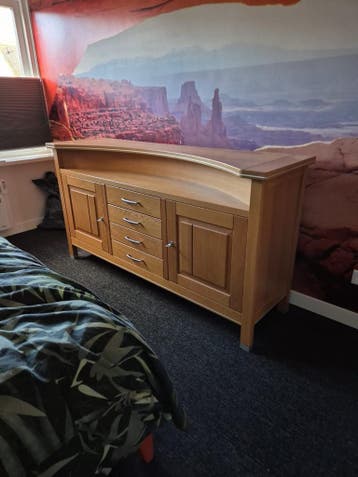 Houten dressoir gratis af te halen