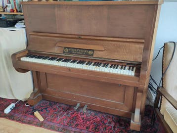 Perzina Piano