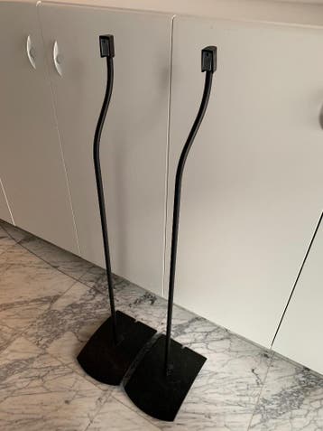 BOSE speaker standaards