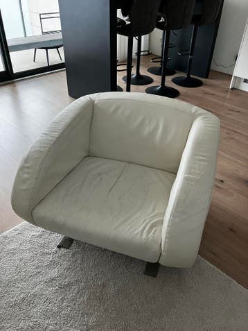 Witte fauteuil / grote stoel