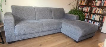 Grijze 2,5 zits bank gratis op te halen