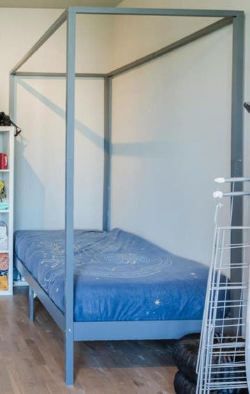 GRATIS: eenpersoons houten hemelbed