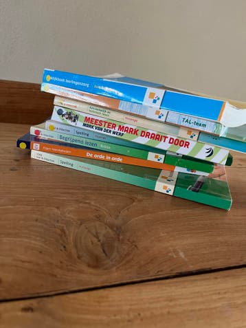 Diverse onderwijsboeken: Meester Mark, Spelling, Rekenen