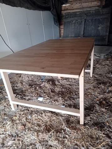Houten eettafel / tafel