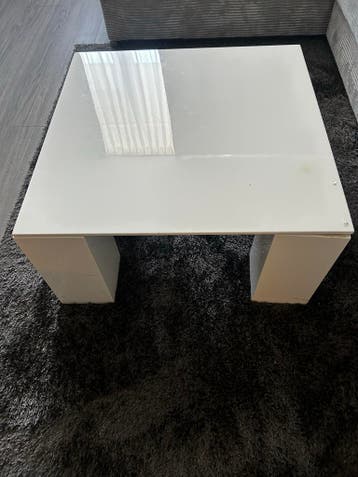 Hoogglans salontafel 70x70