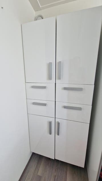 Gratis af te halen: Gebruikte Ikea badkamerkasten