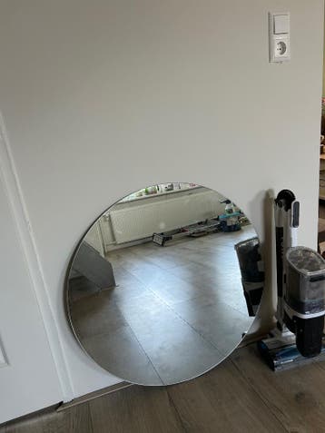 Grote ronde spiegel, gratis ophalen