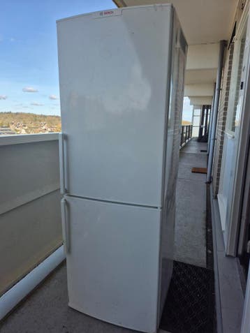 Gratis koelkast / oudijzer