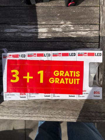 16x LED Lamp E27, 4x GU10 spot 5 watt, 4x lamphouder