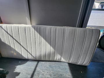 GRATIS Kwaliteits matras en lattenbodem 210x80