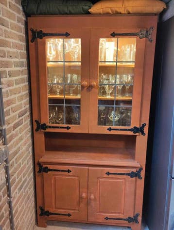 Gratis: kast met ledverlichting