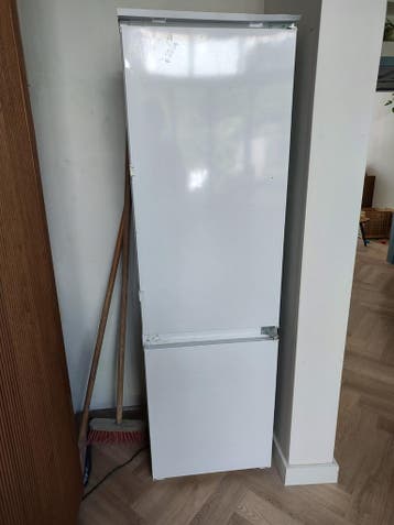 Gratis gebruikte inbouw koelvries combinatie/ koelkast / vri