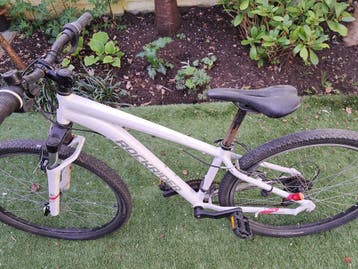 Kinder mountainbike - achterrem moet afgesteld worden00⁰