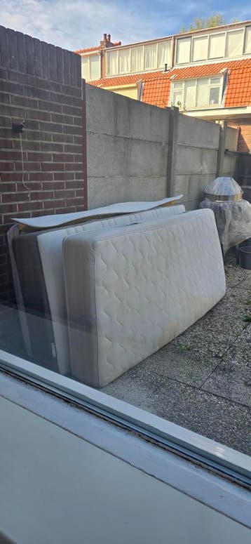 3x 1 persoons matrassen