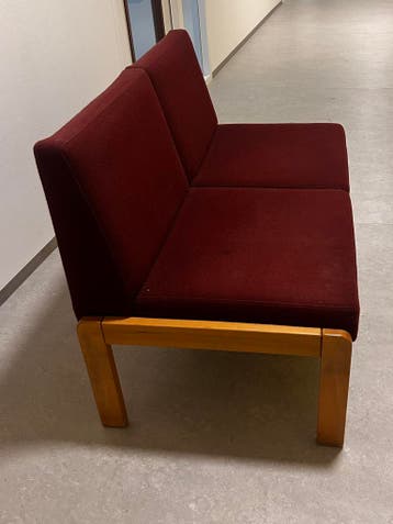 Gratis afhalen - klein rood bankje