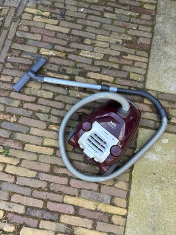 AEG Stofzuiger voor onderdelen (defect)