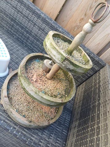 Grote etagere hout , opstapje kids,prullenbakje  van curver