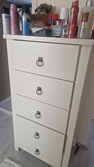 Witte ladekast met 5 laden