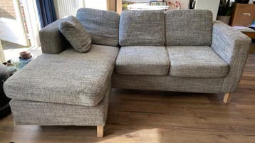 Grijze 3 zit bank met chaise longue