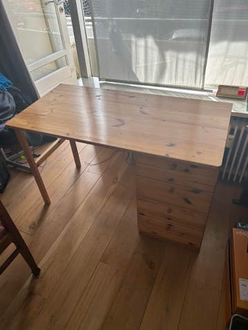 IKEA bureau met lades