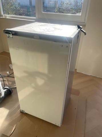 Witte koelkast met vriesvak