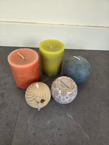 Diverse kaarsen gratis op te halen